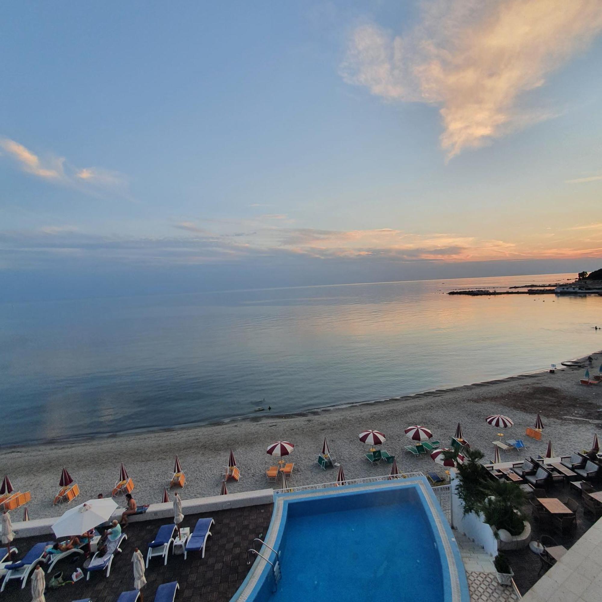 Sea&Sun&Sand Luxury Apartment In Драч Екстериор снимка